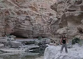 turistipercaso wadi-shab-passeggiata-dhr3g