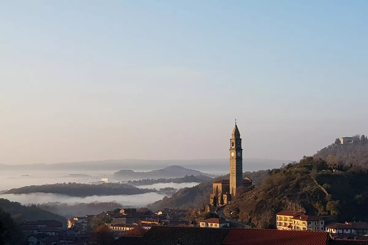 Ricordi di un weekend tra colline moreniche, laghi, passeggiate e tradizioni carnevalesche