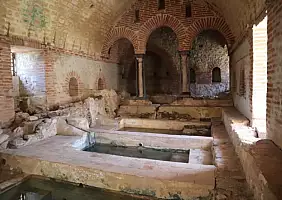 turistipercaso bagni_arabi_cefal_diana