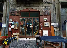 turistipercaso BOTTEGA_DI_NAPOLI
