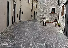 turistipercaso Castel_del_Monte