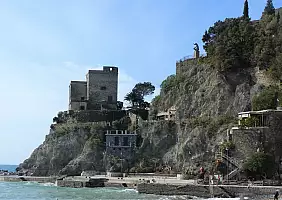 turistipercaso Monterosso_Torre_Aurora