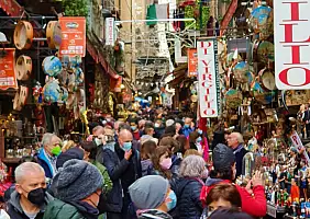 turistipercaso UN_P_DI_GENTE