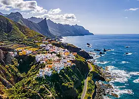 turistipercaso Landscape,With,Coastal,Village,At,Tenerife,,Canary,Islands,,Spain