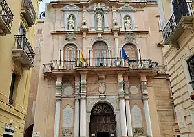 turistipercaso TRAPANI_PALAZZO_CAVARRETTA