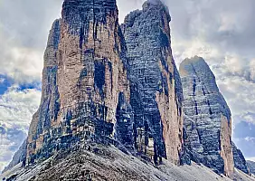 turistipercaso Tre_Cime_di_Lavaredo_viste_da_Forcella_Lavaredo