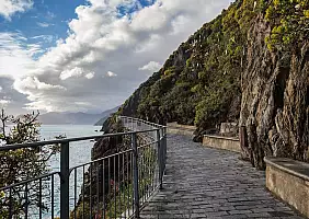 turistipercaso cinque terre_290051357