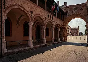 turistipercaso fano centro storico