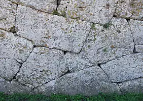 turistipercaso 02_alatri_mura_megalitche_adelearati