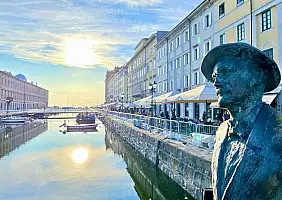 turistipercaso Canal_Grande_di_Trieste_1