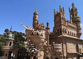 turistipercaso Castillo_Monumento_Colomares_a_Benalmadena