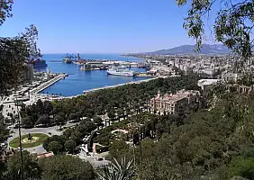 turistipercaso Malaga_vista_dala_salita_per_il_Castillo_de_Gibralfaro