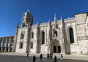 turistipercaso Mosteiro_dos_Jeronimos_2