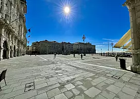 turistipercaso Piazza_Unita_d_Italia_2