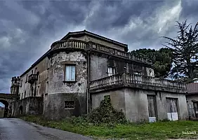 turistipercaso 14_Retro_del_Castello_Filangeri