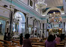turistipercaso 17_interni_della_chiesa