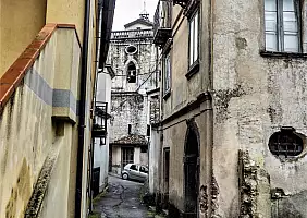 turistipercaso 7_tra_i_vicoli_di_Cardinale