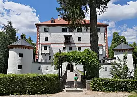 turistipercaso Castello_di_Sneznik_in_Slovenia