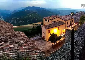 turistipercaso copetina-montebello-lara-uguccioni
