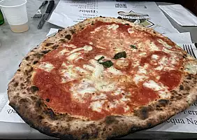 turistipercaso la_pizza_di_napoli