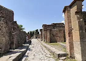 turistipercaso strade_di_pompei