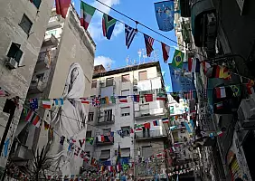turistipercaso il_folklore_dei_Quartieri_spagnoli