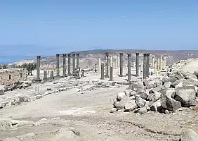 turistipercaso Giordania_Umm_Quais