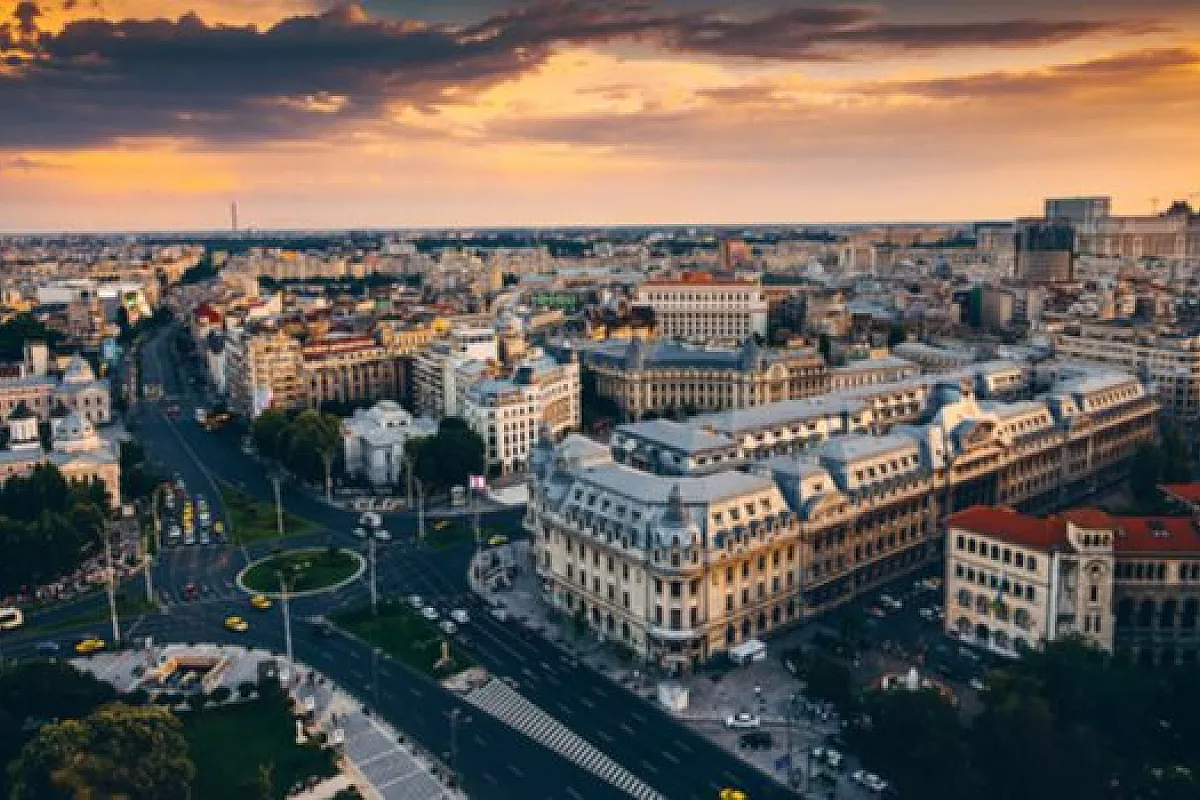 Bucarest al Tramonto