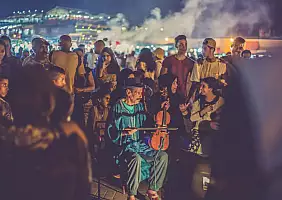 turistipercaso COmmercianti in piazza jemaa el fna