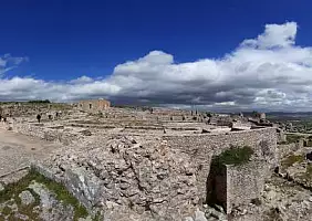 turistipercaso Dougga