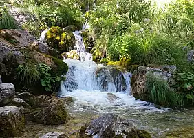 turistipercaso Una_cascatella_ok