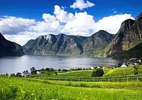 turistipercaso Aurlandsfjorden,,Urban,East,Norwegian,Is,A,Fjord,In,Vestland,County,