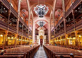 turistipercaso Budapest,,Hungary,-,July,5,,2010:,Interior,Of,The,Great
