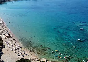turistipercaso Pefki_spiaggia