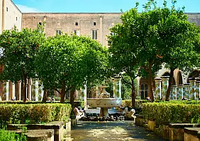 turistipercaso napoli chiostro santa chiara