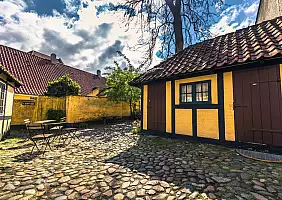 turistipercaso Odense,,Denmark,-,April,29,,2017:,Childhood,Home,Of,Hans