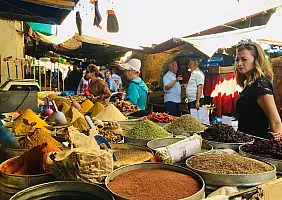 turistipercaso mercato_spezie