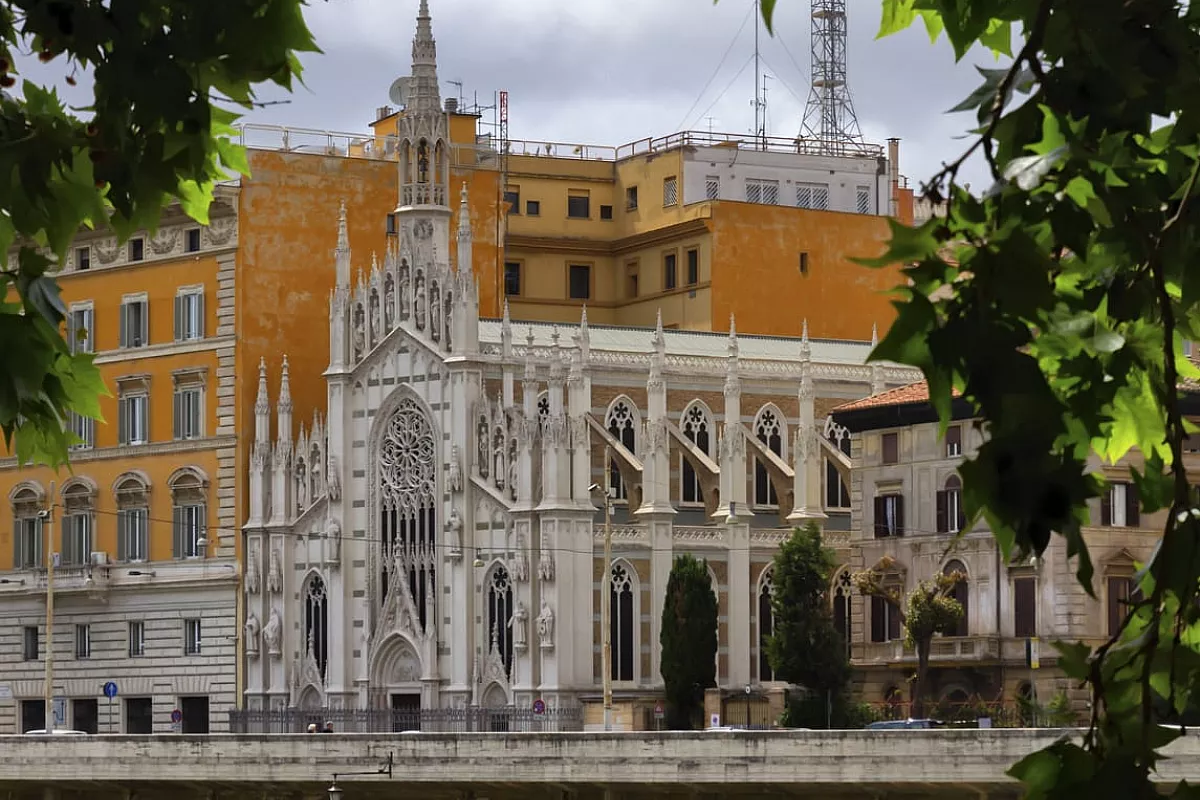 A Roma c’è un piccolo Duomo di Milano: ecco dove si trova e perché visitarlo