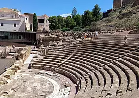 turistipercaso TEATROROMANO