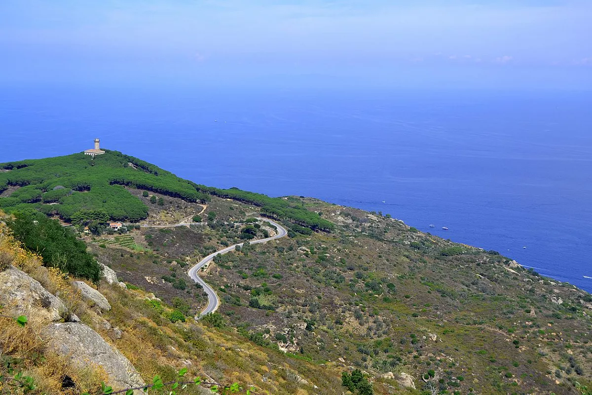 sentieri isola del giglio