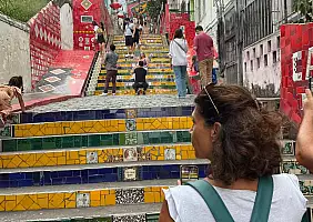 turistipercaso scalinata_selaron