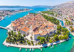 turistipercaso Aerial,View,Of,Trogir,In,Summer,,Croatia