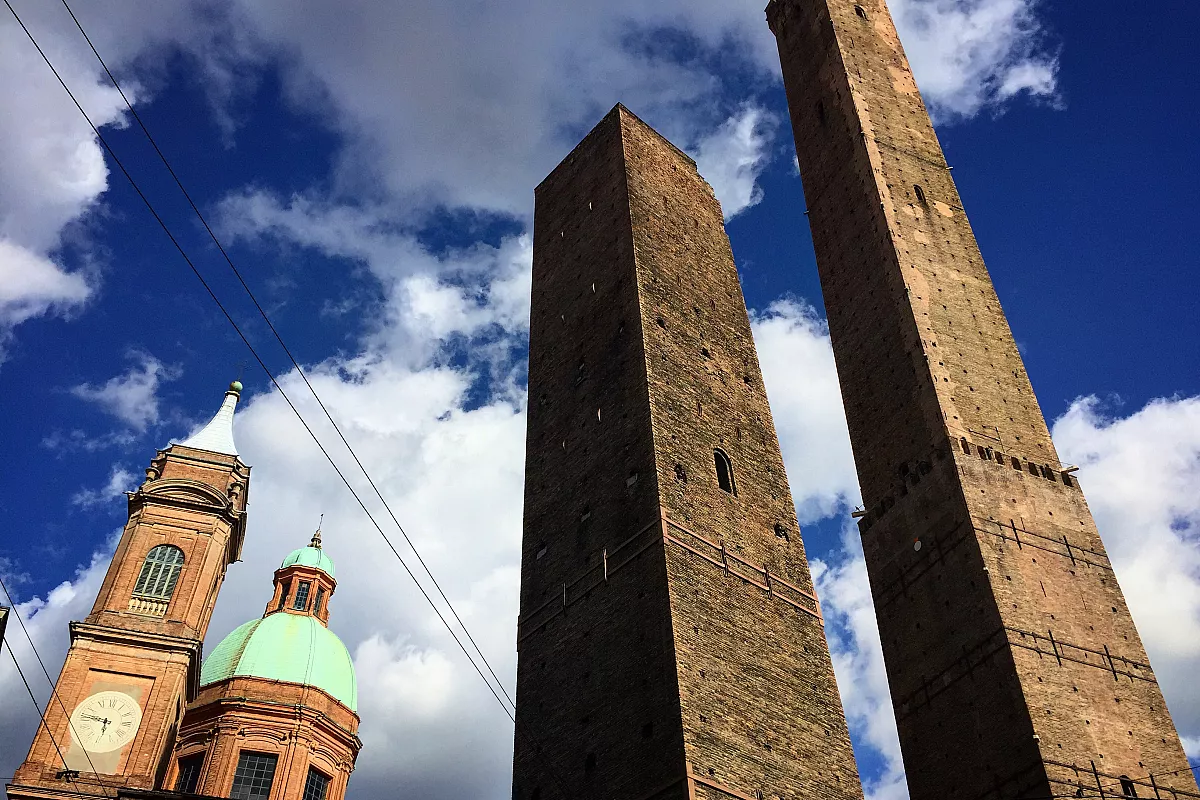 Bologna le due torri