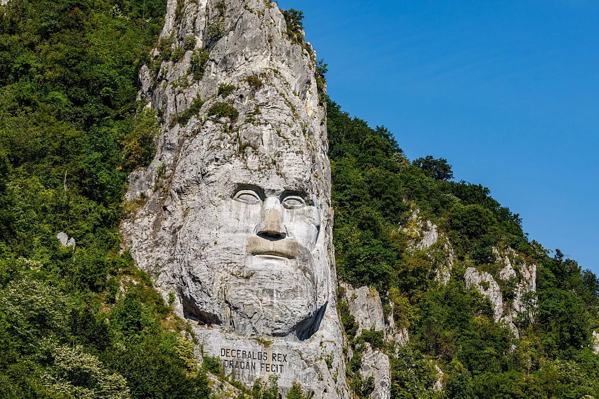 statua-di-decebalo