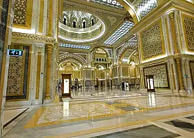turistipercaso 017_palazzo_presidenziale_13_
