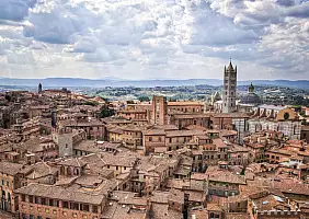 turistipercaso siena-108312787