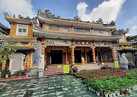 turistipercaso HOI_AN_TRAN_CHAPEL