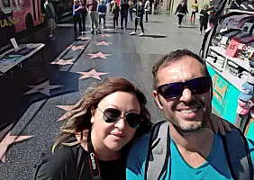 turistipercaso la_valigia_gialla_los_angeles_lara_e_paolo_walk_of_fame