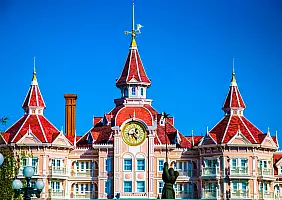 turistipercaso Marne,La,Valle,,France,the,Disneyland,Hotel,In,Disneyland,Resort,Paris