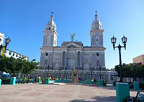 turistipercaso Catedral de Nuestra Señora de la Asunción